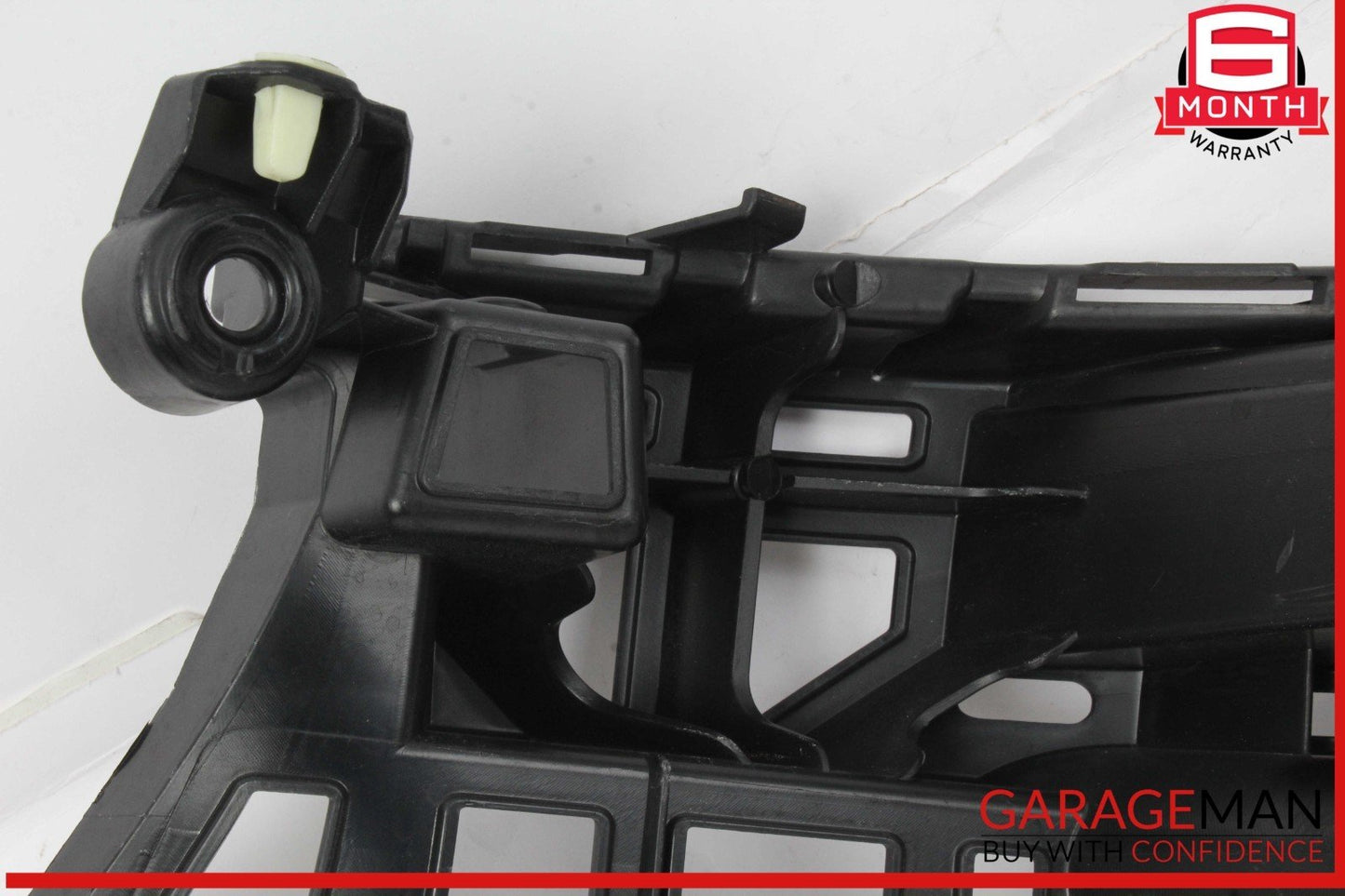 15-24 Porsche Macan 95B Rear Left Side Support Mount Bracket w/ VTS Antenna OEM