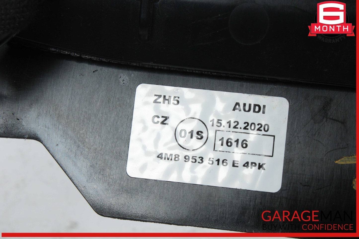 19-24 Audi Q7 Steering Column Shroud Upper & Lower Trim Cover 4M8857397 OEM