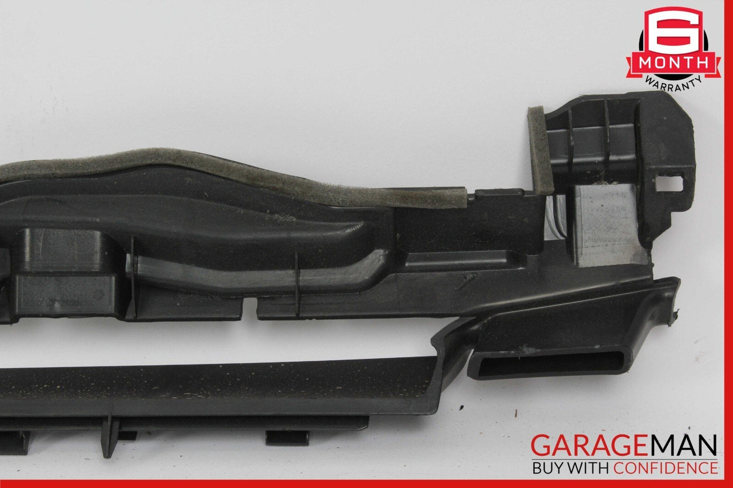17-23 Tesla Model 3 Front Dash Windshield Finisher Bracket 162471600A