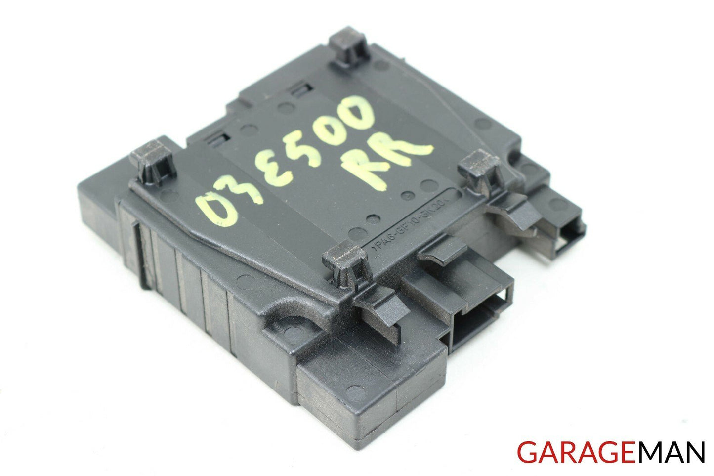 03-06 Mercedes W211 E500 E550 Rear Door Keyless Go Control Module 2118208826 OEM