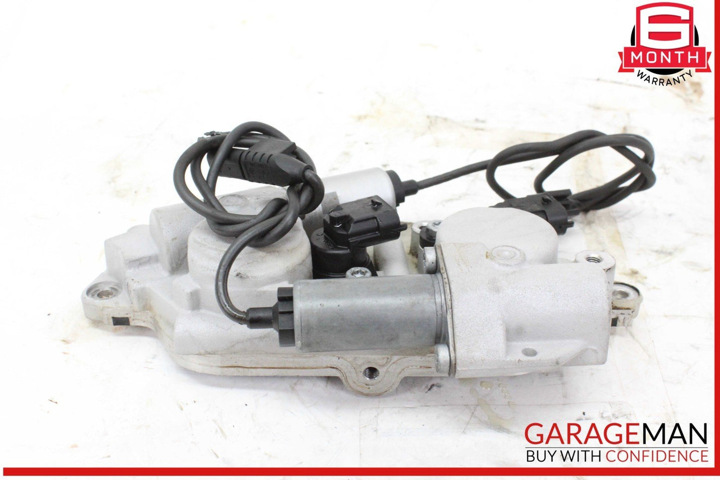 07-15 Mercedes W219 CLS63 AMG Right Side Camshaft Adjuster Cover w/ Valve OEM