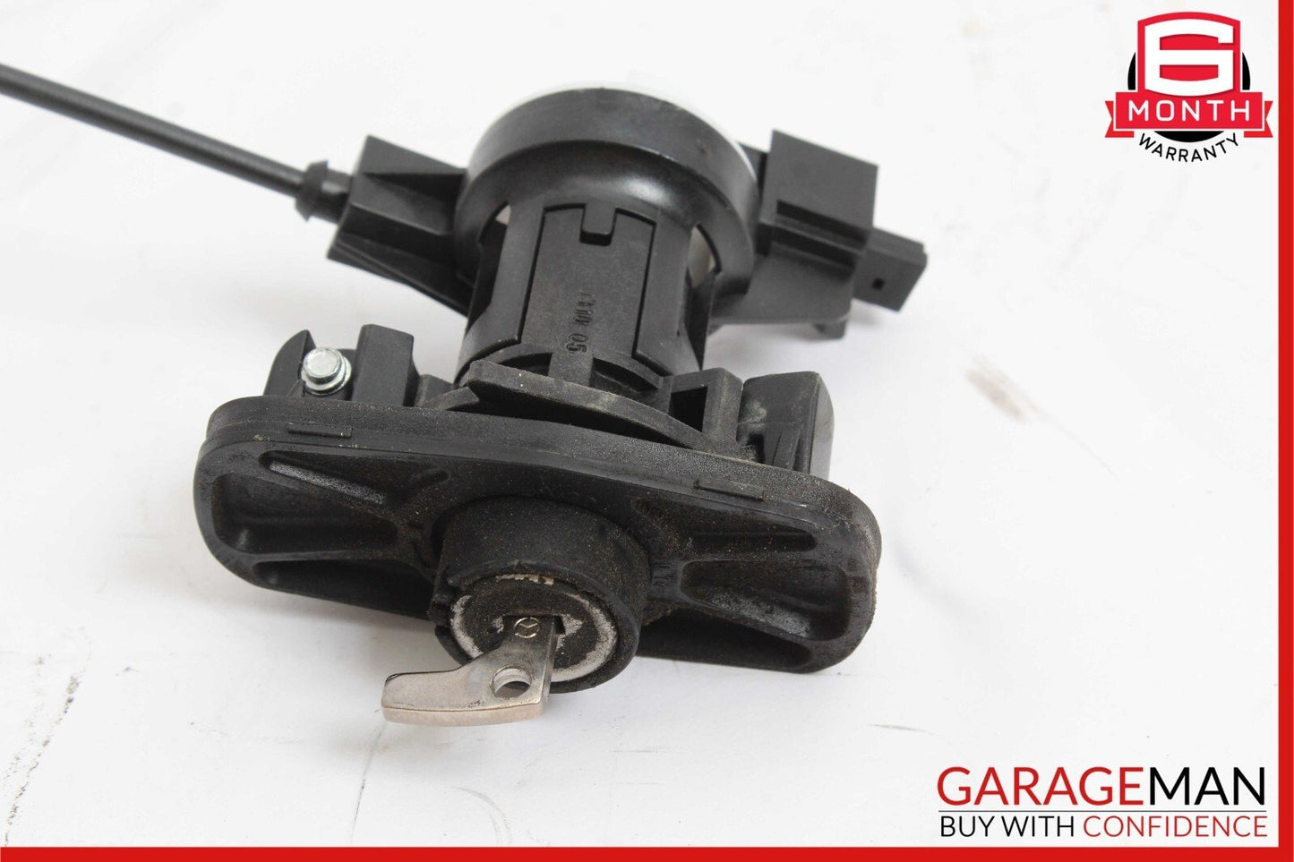 08-17 Mercedes W204 C300 Trunk Lid Latch Lock Actuator w/ Cylinder Lock Latch