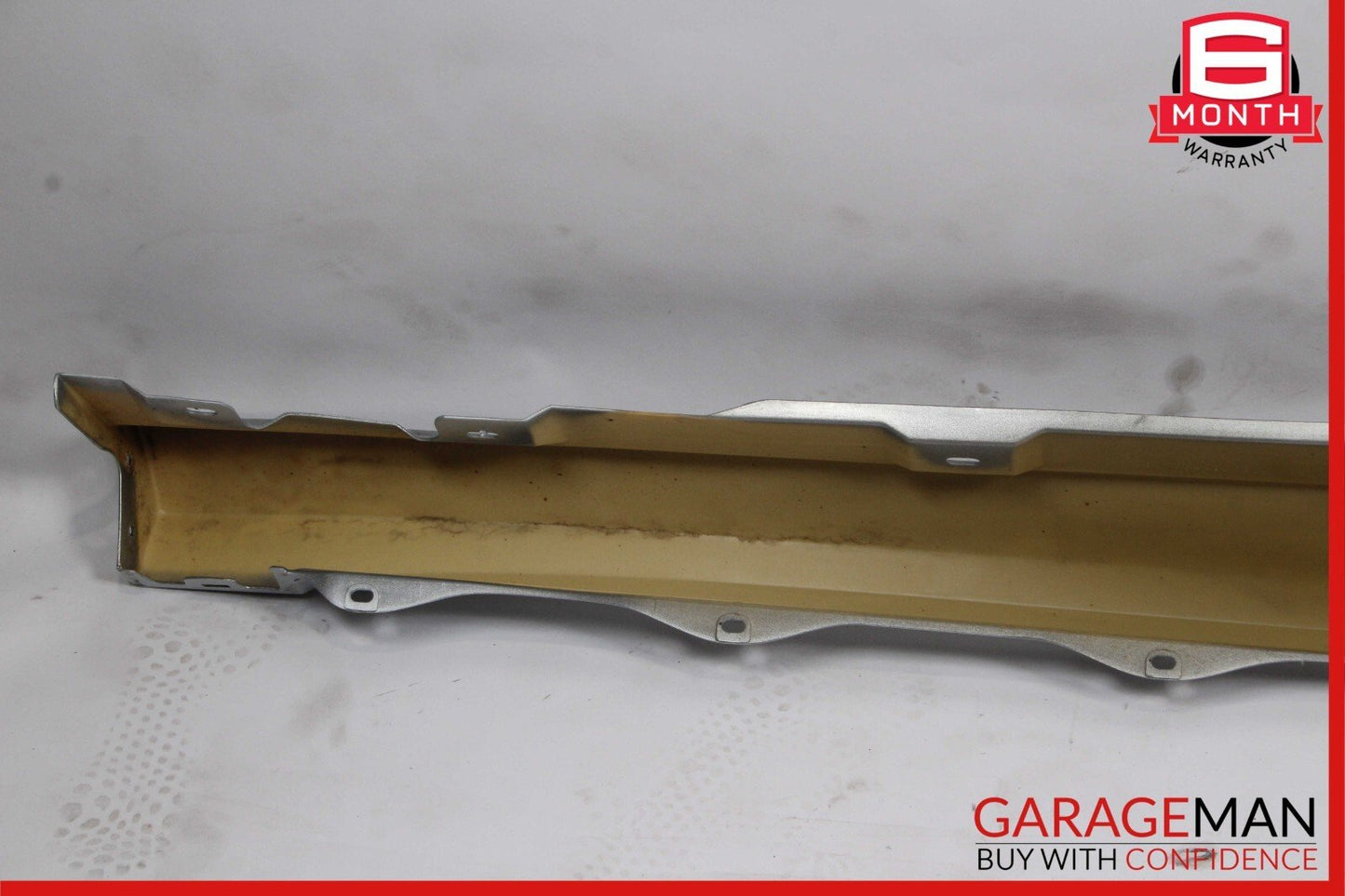 06-13 Mercedes W251 R350 Left Side Rocker Skirt Molding Panel Iridium Silver