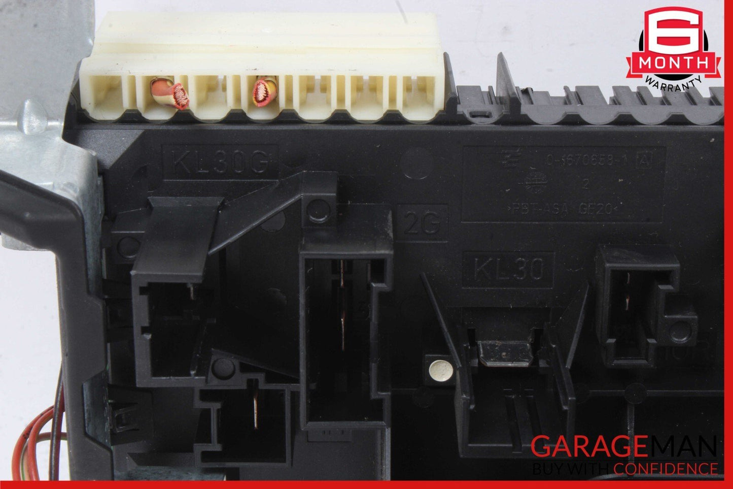 10-18 Mercedes W212 E350 E400 CLS550 Rear SAM Fuse Box Relay Control Module Assy