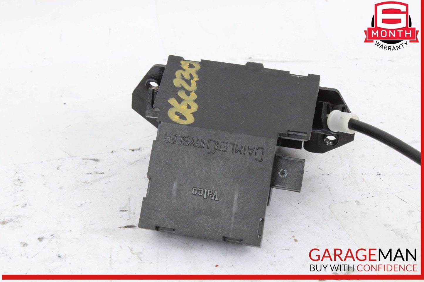 01-11 Mercedes W203 C230 Trunk Lid Lock Latch Handle w/ Lock 2037500893 OEM