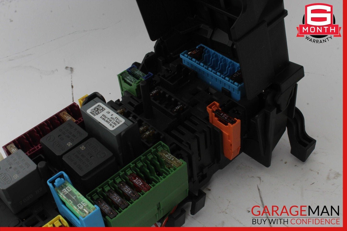 14-20 Mercedes W117 CLA250 GLA250 Front Interior Relay Fuse Box 2465402614 OEM