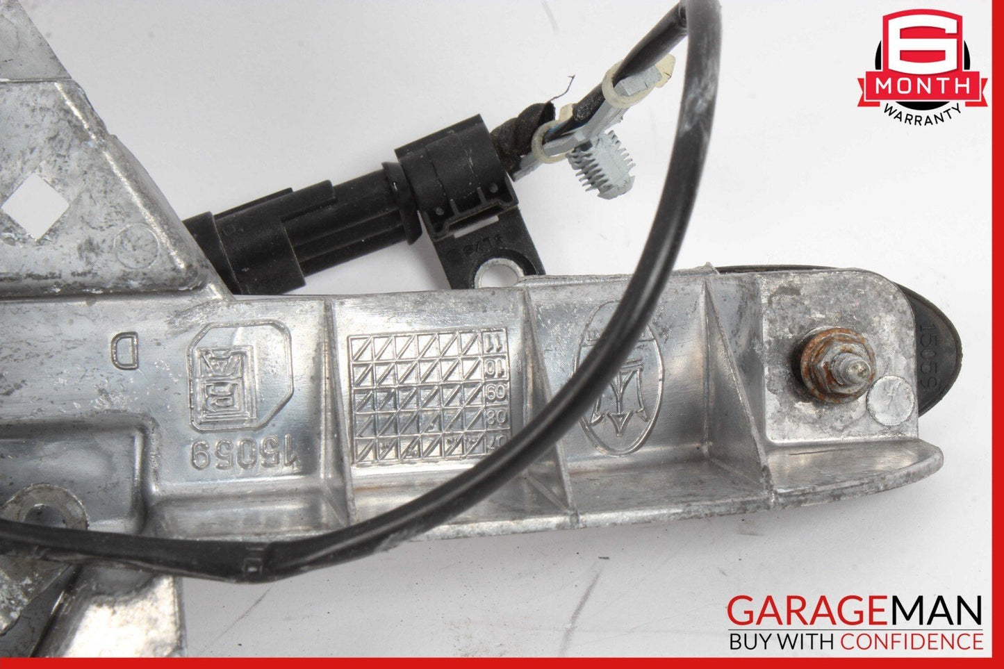08-19 Maserati GranTurismo M145 Front Right Side Exterior Door Handle OEM
