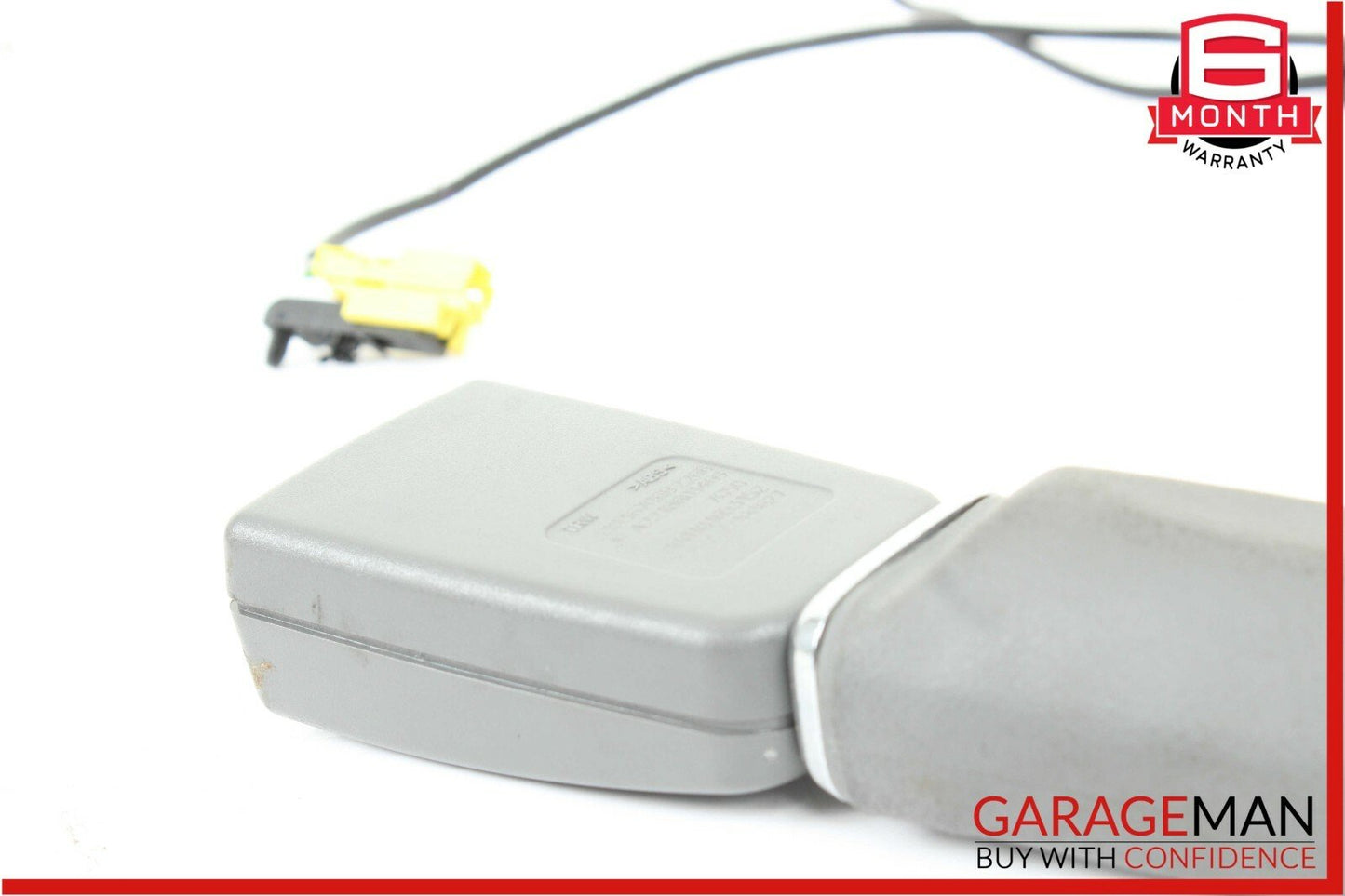 07-13 Mercedes W221 S550 Front Right Seatbelt Tensioner Receiver Buckle Gray
