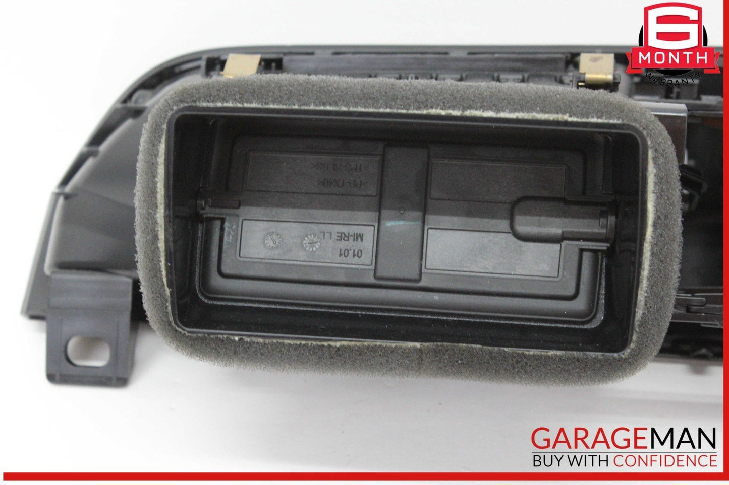 19-24 Audi Q3 Front Center Dashboard AC A/C Air Vent Grille 83B820903 OEM