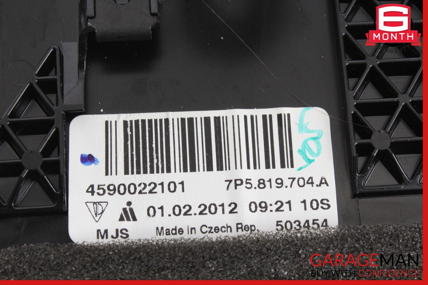 11-18 Porsche Cayenne S 958 Front Right Center Inner Dash Heat AC Vent Cover OEM