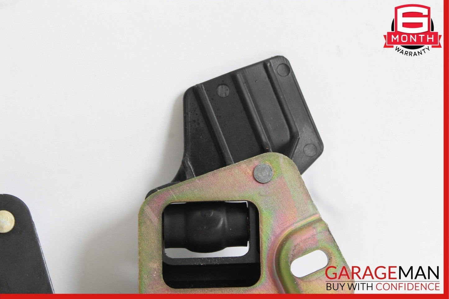 03-12 Mercedes R230 SL500 SL55 AMG Left Trunk Lock Frame Cylinder 2307901371 OEM