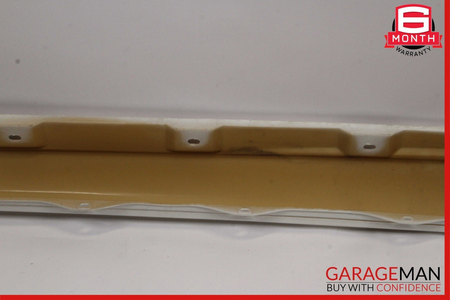 06-13 Mercedes W251 R350 Left Side Skirt Rocker Moulding Panel Alabaster White