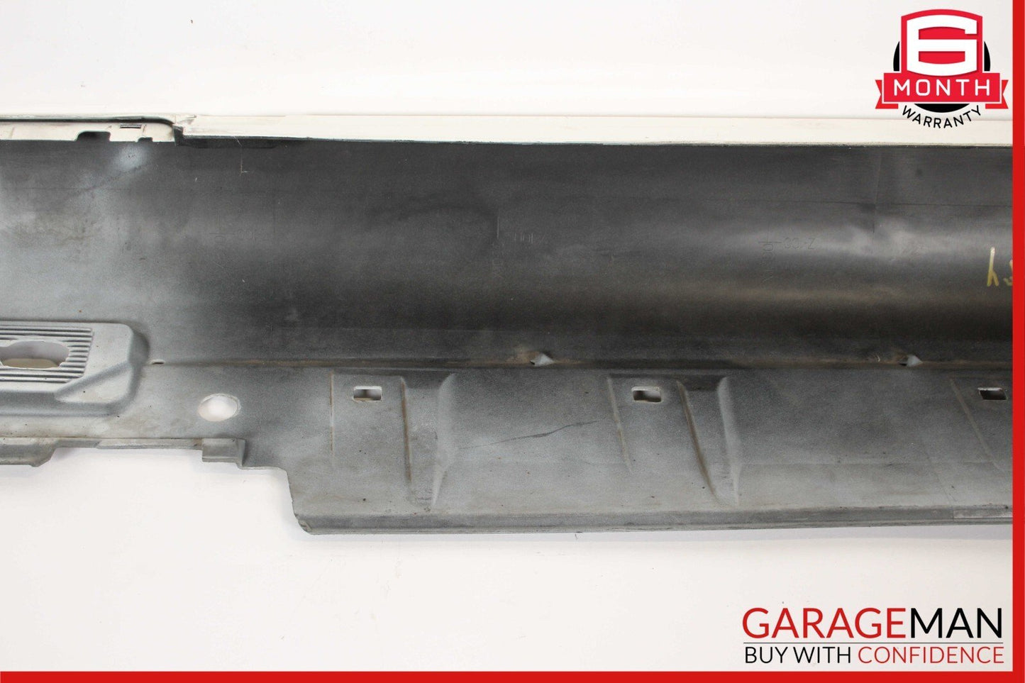 04-08 Chrysler Crossfire Right Side Skirt Rocker Panel Cover Moulding White OEM