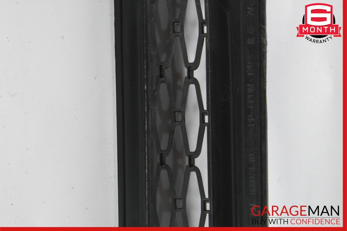 19-22 Rolls-Royce RR31 Front Right Side Bumper Grille Trim Panel Cover OEM