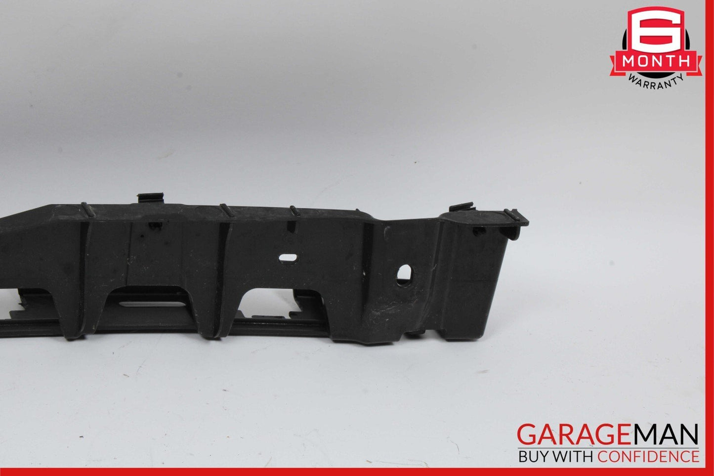 15-18 Porsche Macan 95B Rear Bumper Bracket Mount w/ Keyless Entry Antenna Assy