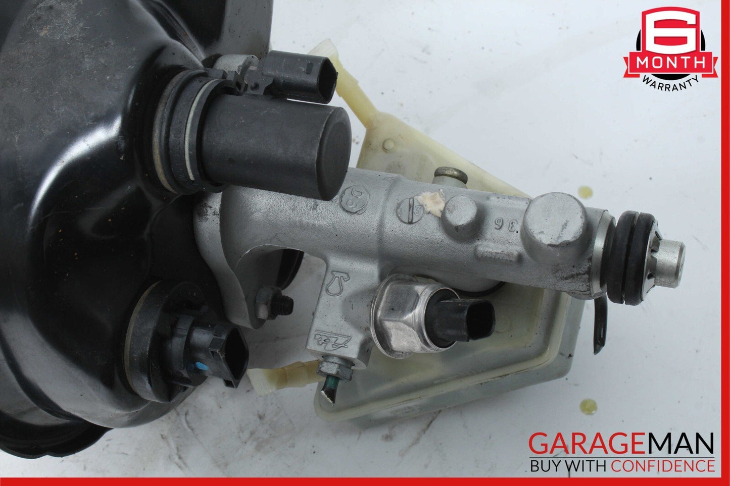 05-11 Mercedes R171 SLK280 SLK350 Power Brake Booster Master Cylinder Reservoir