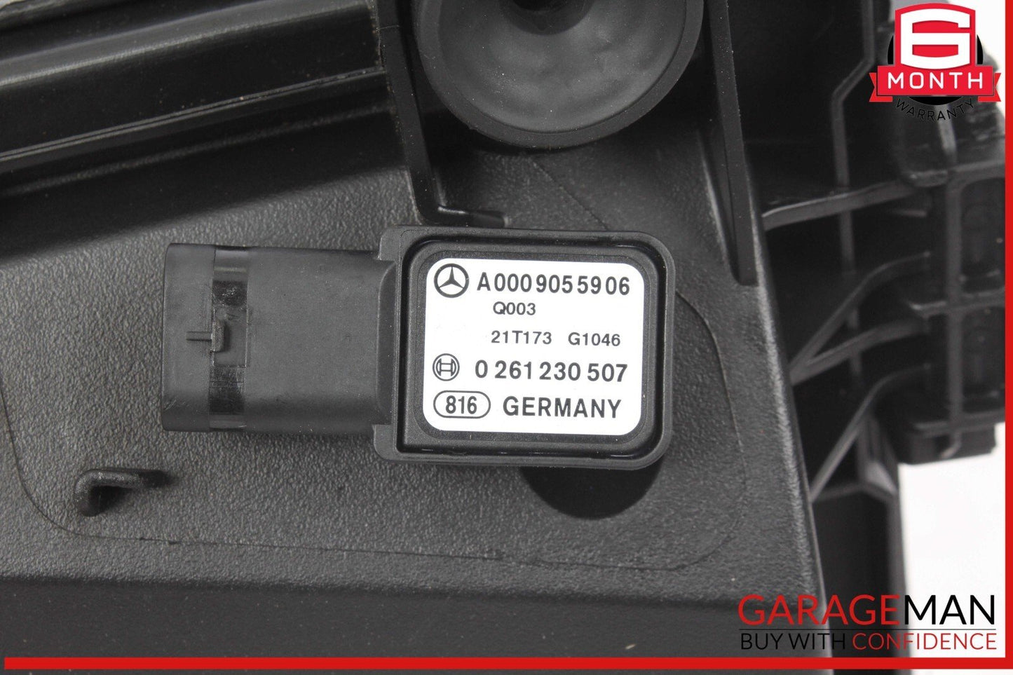 10-22 Mercedes X253 GLC43 AMG GL450 Air Intake Filter Box Left Driver Side OEM