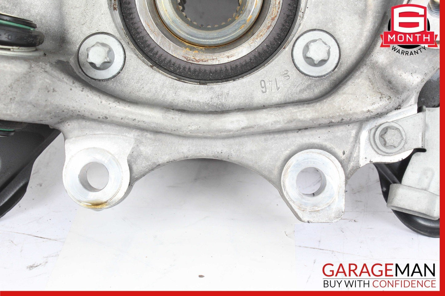 15-20 Mercedes W205 C300 C400 C350e Rear Right Side Spindle Knuckle Hub OEM