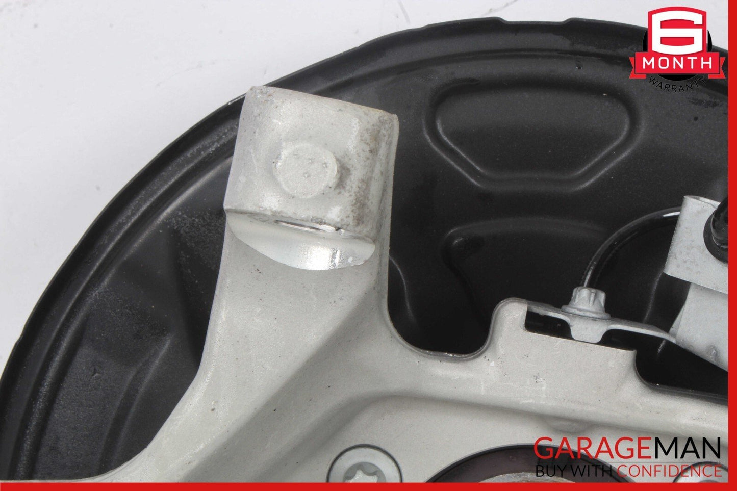 15-20 Mercedes X253 GLC300 C300 C400 Rear Right Side Spindle Knuckle Hub OEM