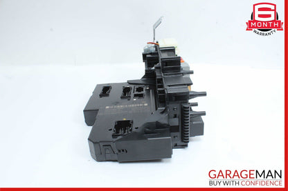 12-14 Mercedes W204 C250 C350 C63 AMG Rear SAM Module Relay Fuse Box Assembly