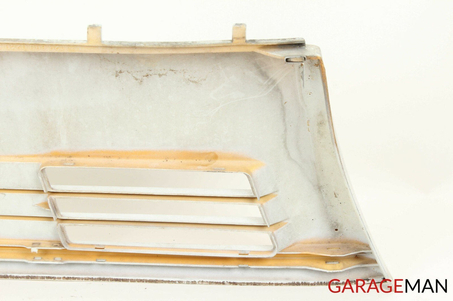 90-95 MERCEDES R129 SL320 FRONT RIGHT PASSENGER SIDE FENDER MOLDING WHITE OEM
