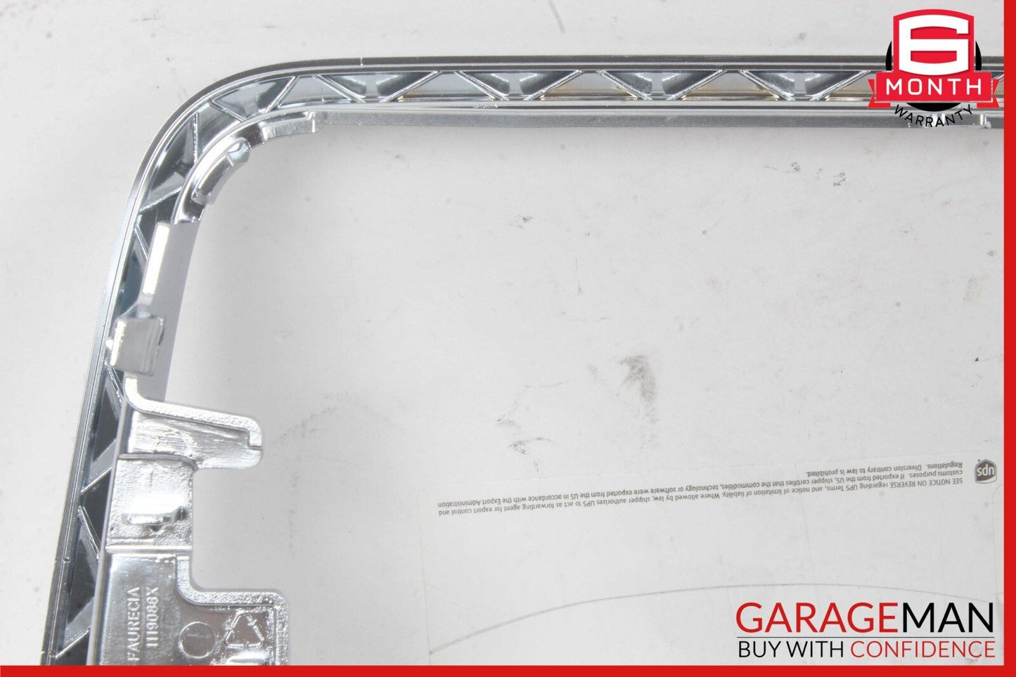 14-18 Mercedes W117 CLA250 Center Dash Radio CD Player Trim Bezel Cover OEM