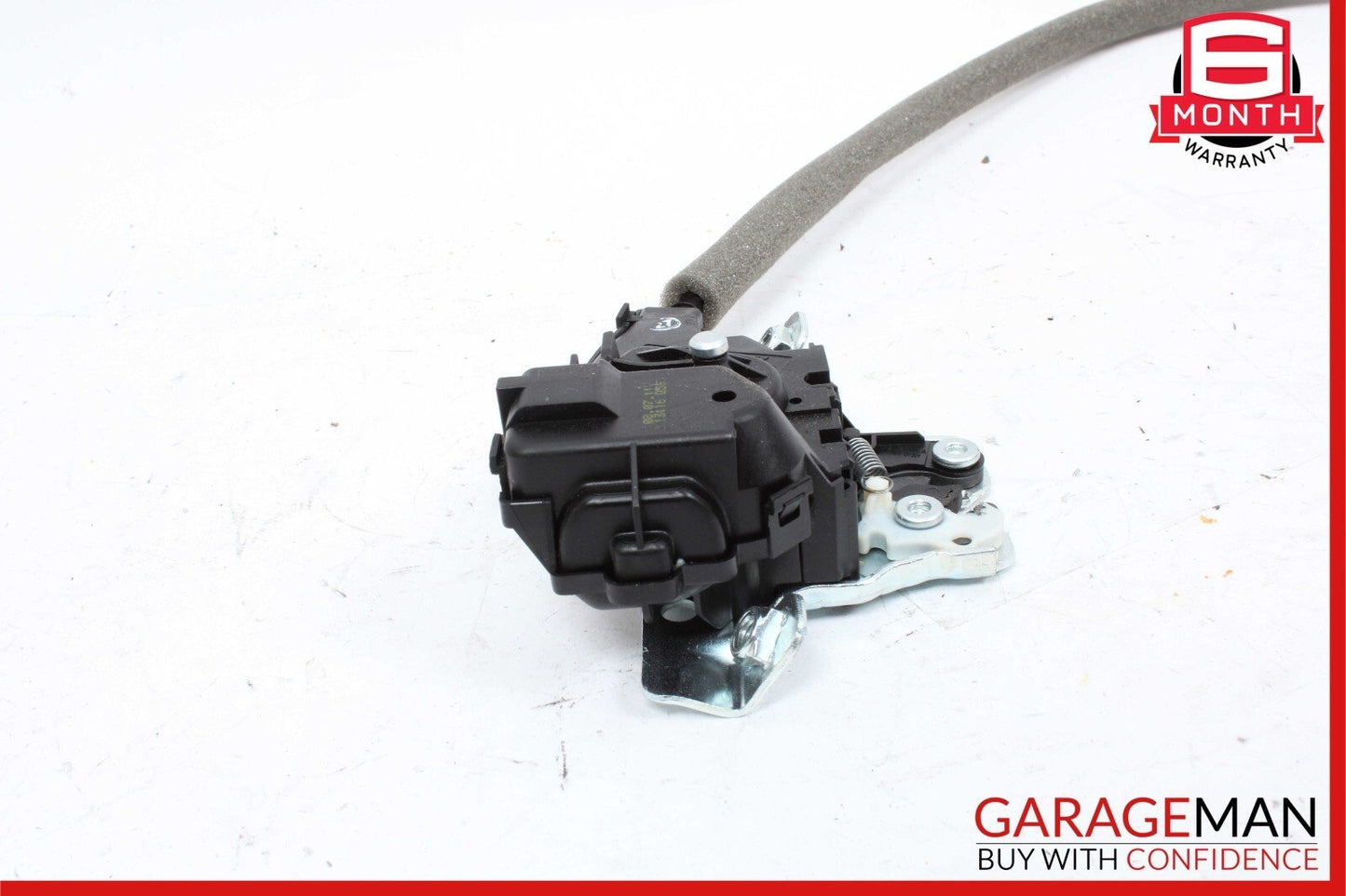 08-15 Mercedes W204 C350 C300 Trunk Lid Latch Lock Actuator 2047500185 OEM