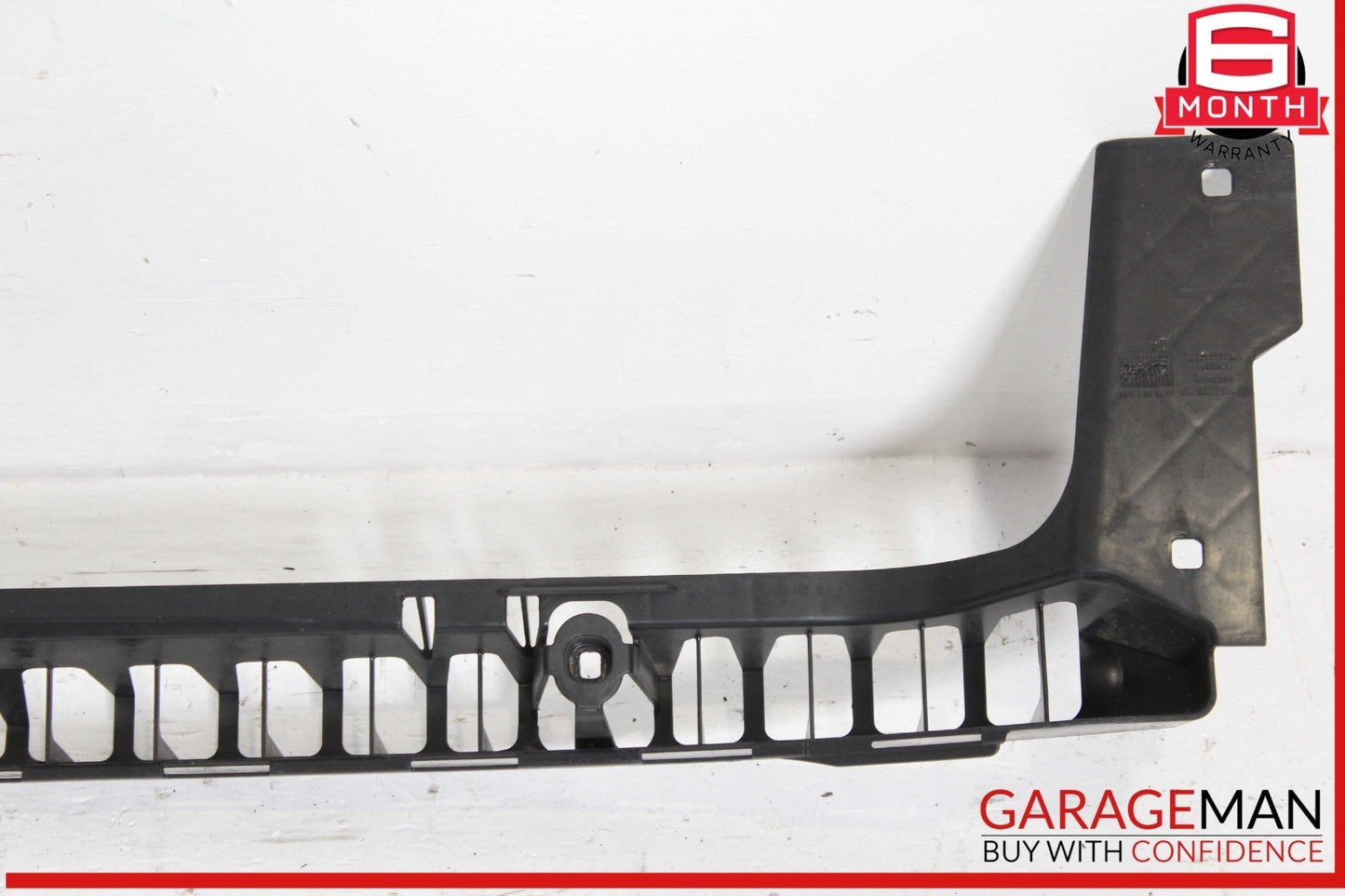 14-17 BMW i3 I01 Hybrid Rear Bumper Upper Center Mount Bracket Assembly OEM