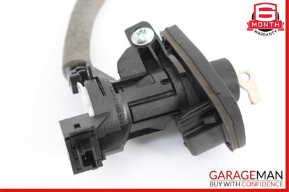 08-17 Mercedes E350 C300 Trunk Lid Latch Lock Actuator w/ Cylinder Lock Latch