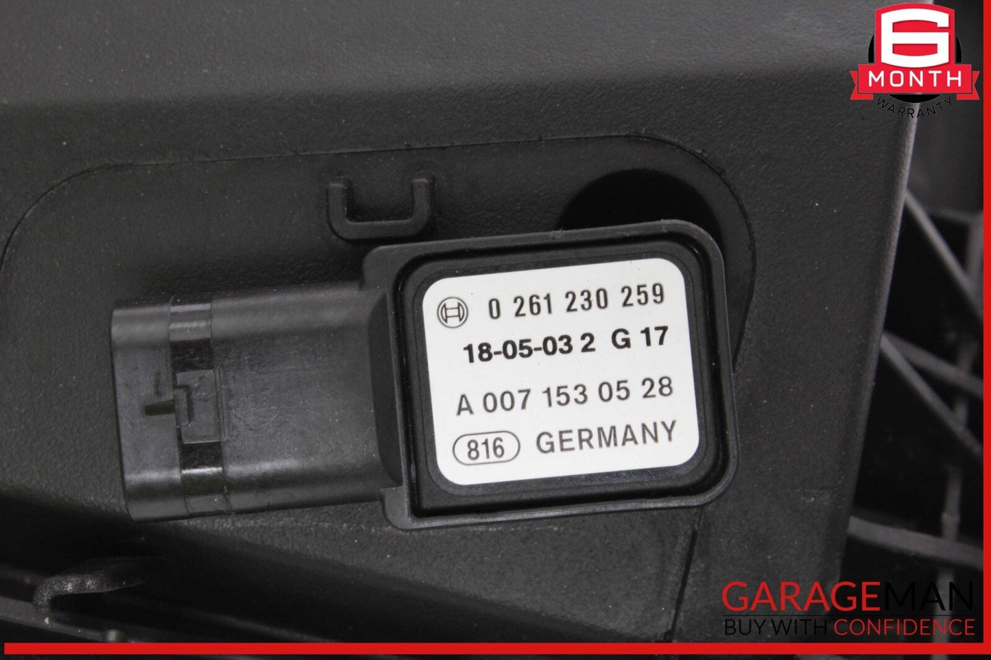 10-21 Mercedes W166 GLE400 GL450 M276 Air Intake Filter Box Right Passenger Side