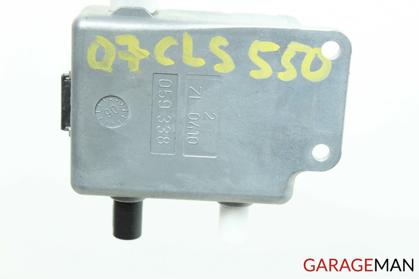 06-09 Mercedes W219 CLS550 Antenna Booster Phone Amplifier AMP 2208271842 OEM