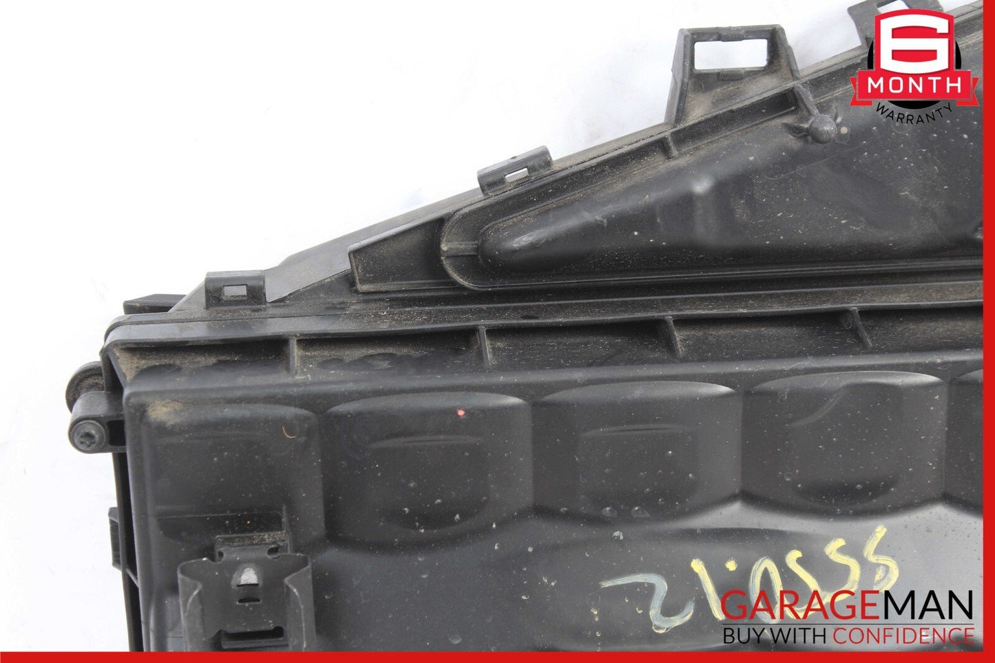 12-17 Mercedes W218 CLS550 E550 S550 4.7L Left Side Air Intake Cleaner Box Assy