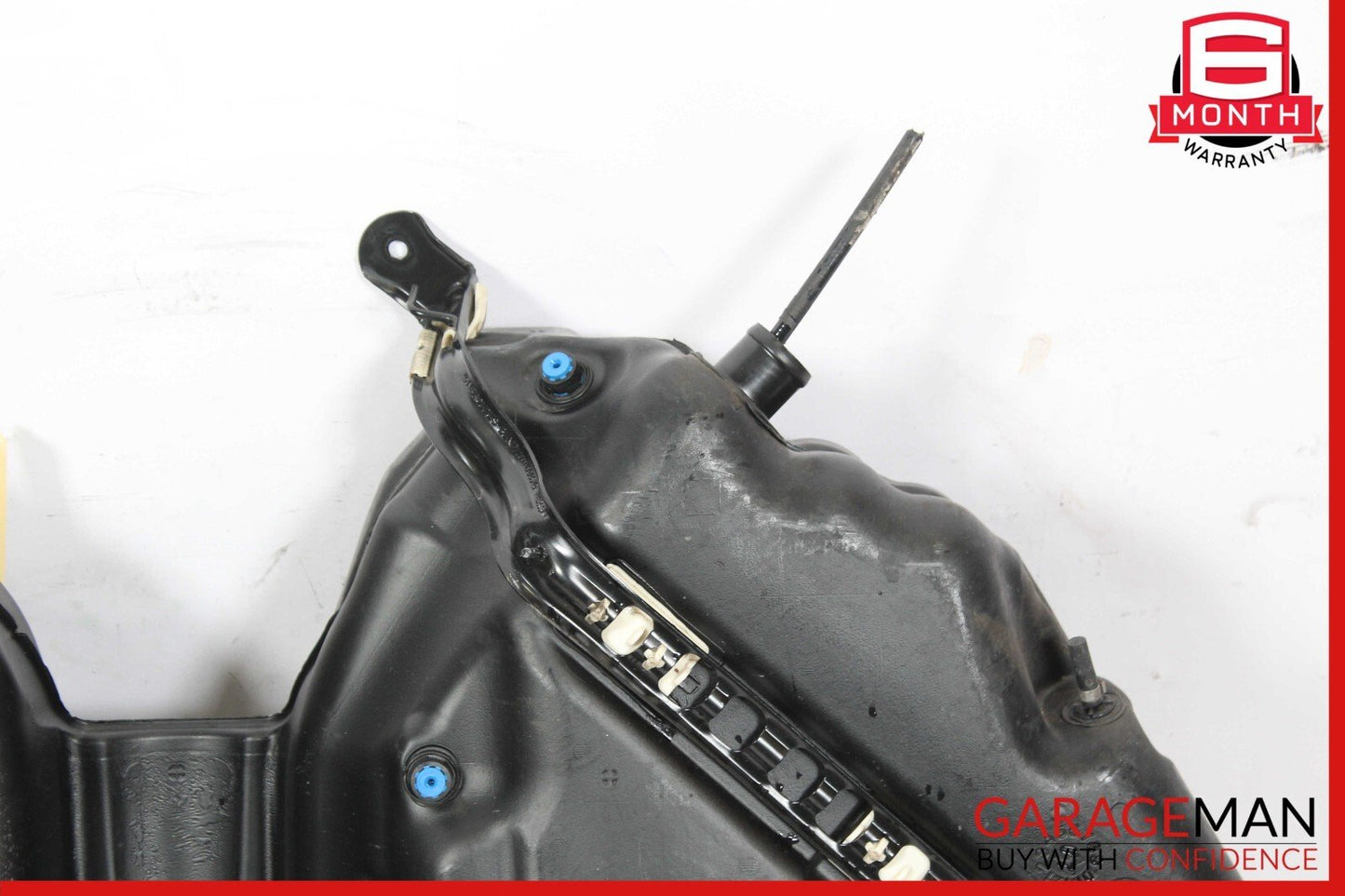 05-09 Mercedes W211 E320 Bluetec Diesel CDI Fuel Tank Reservoir Assembly