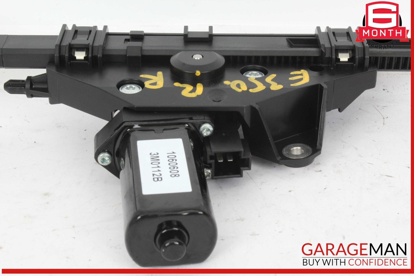 10-17 Mercedes W207 E350 E550 Front Right Side Seat Belt Feeder Retractor OEM