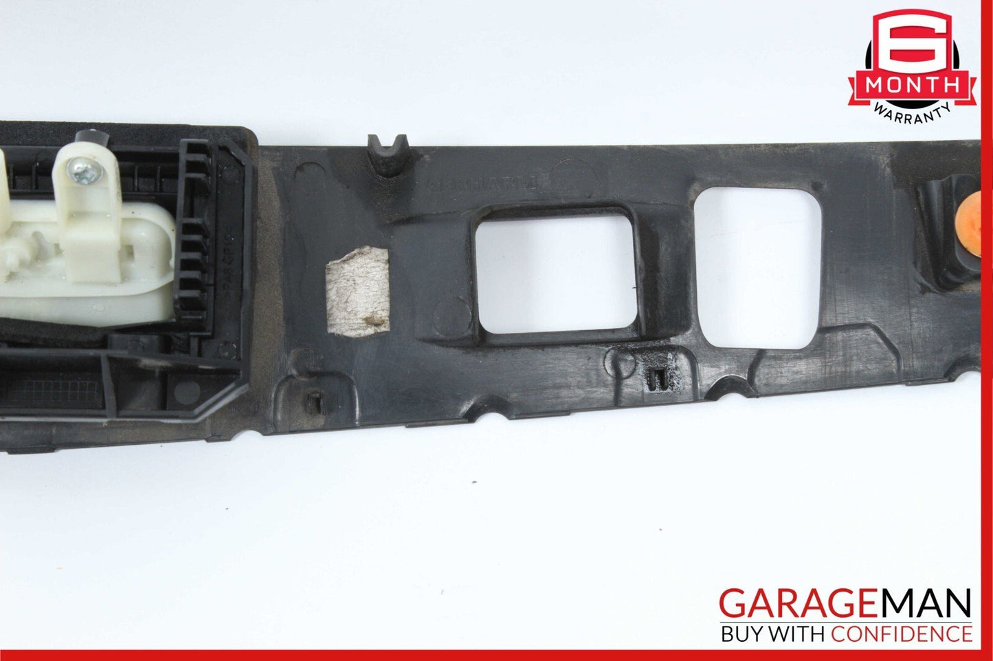 10-13 Mercedes W212 E350 E400 E550 E63 Sedan Trunk Lid Tailgate Handle Trim