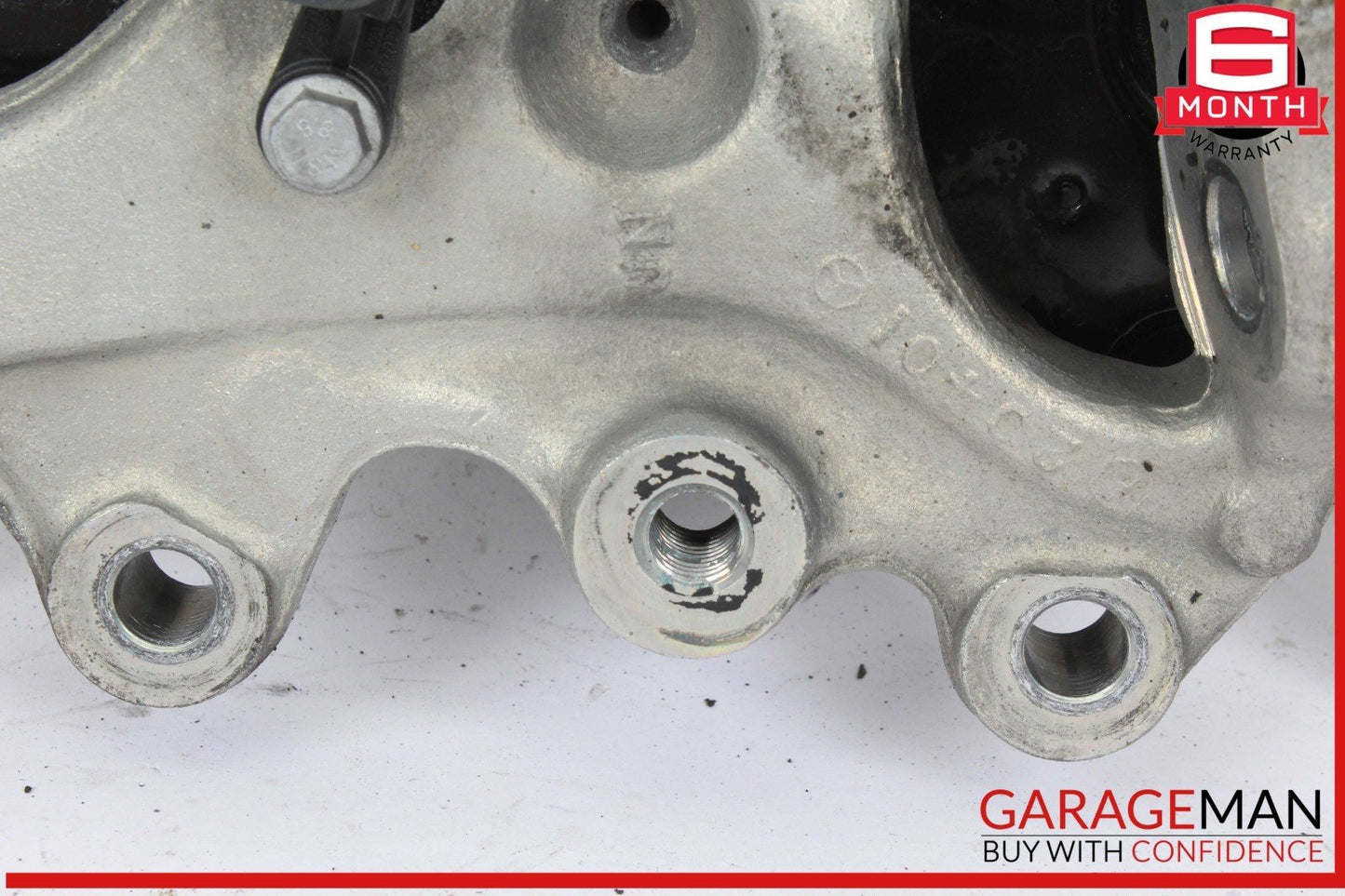 08-20 Mercedes W204 C300 E550 Front Left Side Wheel Spindle Knuckle Hub Bearing