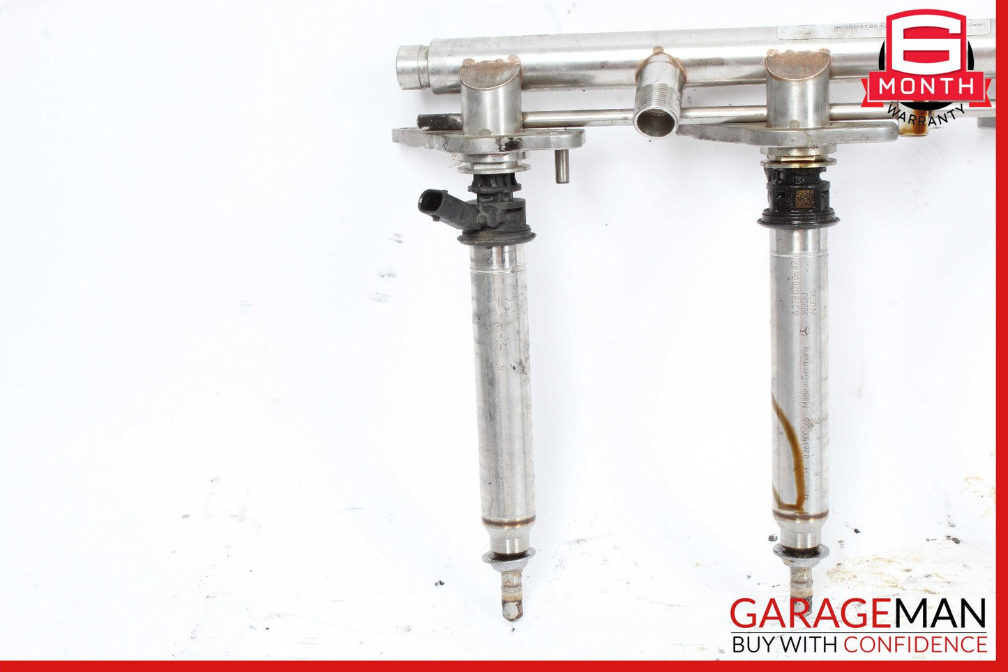 11-19 Mercedes W218 CLS550 E550 Left Side Fuel Injection Rail Line w/ Injectors