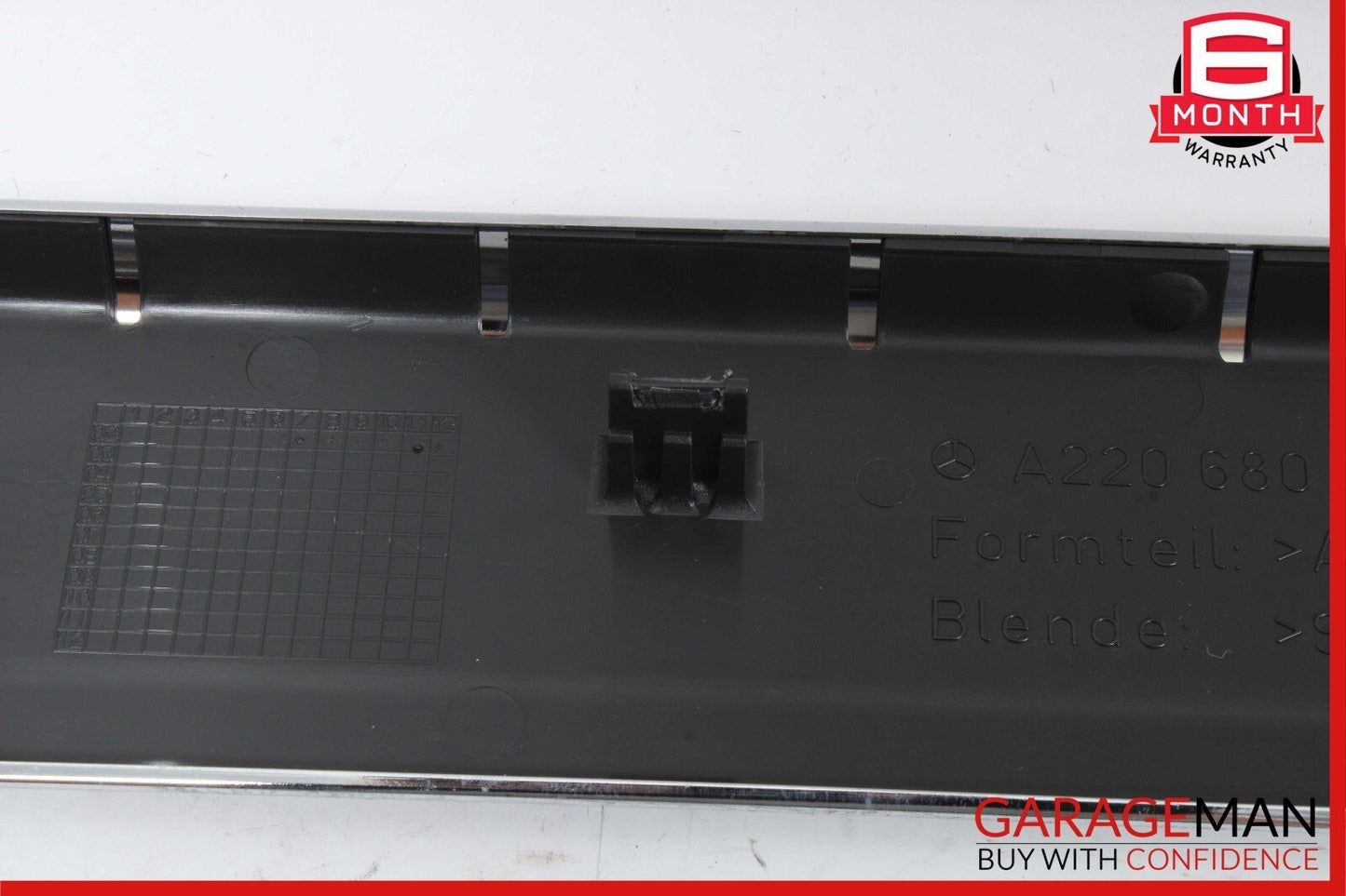 00-06 Mercedes W220 S430 S55 AMG Rear Right Side Door Step Sill Scuff Plate OEM