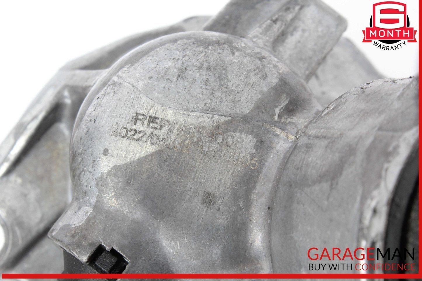05-12 Mercedes W209 CLK350 C230 R350 Water Thermostat Housing 2722000115 OEM