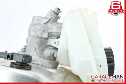15-18 Mercedes W205 C300 C400 Power Brake Booster Master Cylinder Reservoir Assy