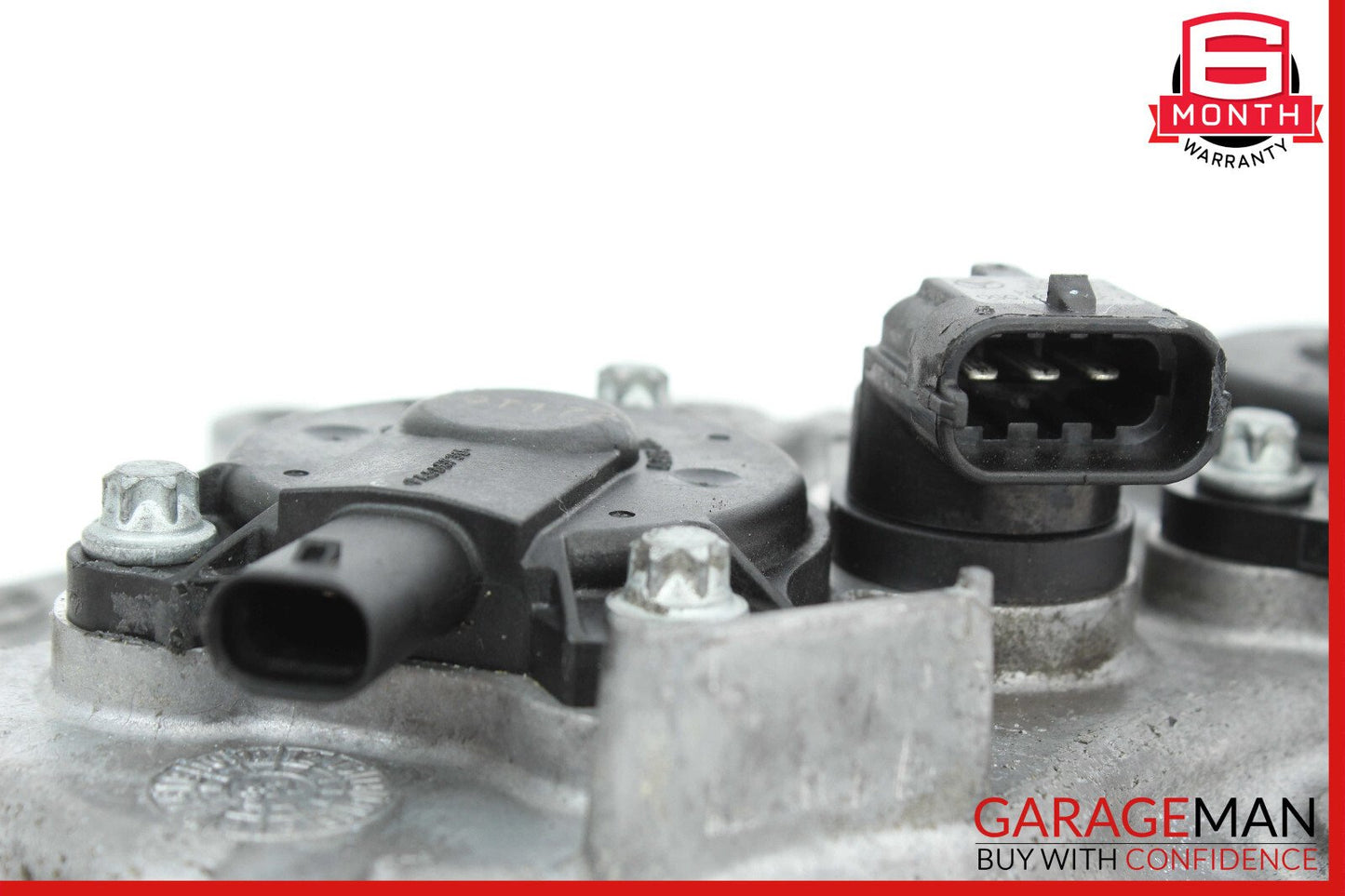 05-13 Mercedes-Benz CLK350 W209 Front Right Engine Timing Chain Cover Plate 2720150101
