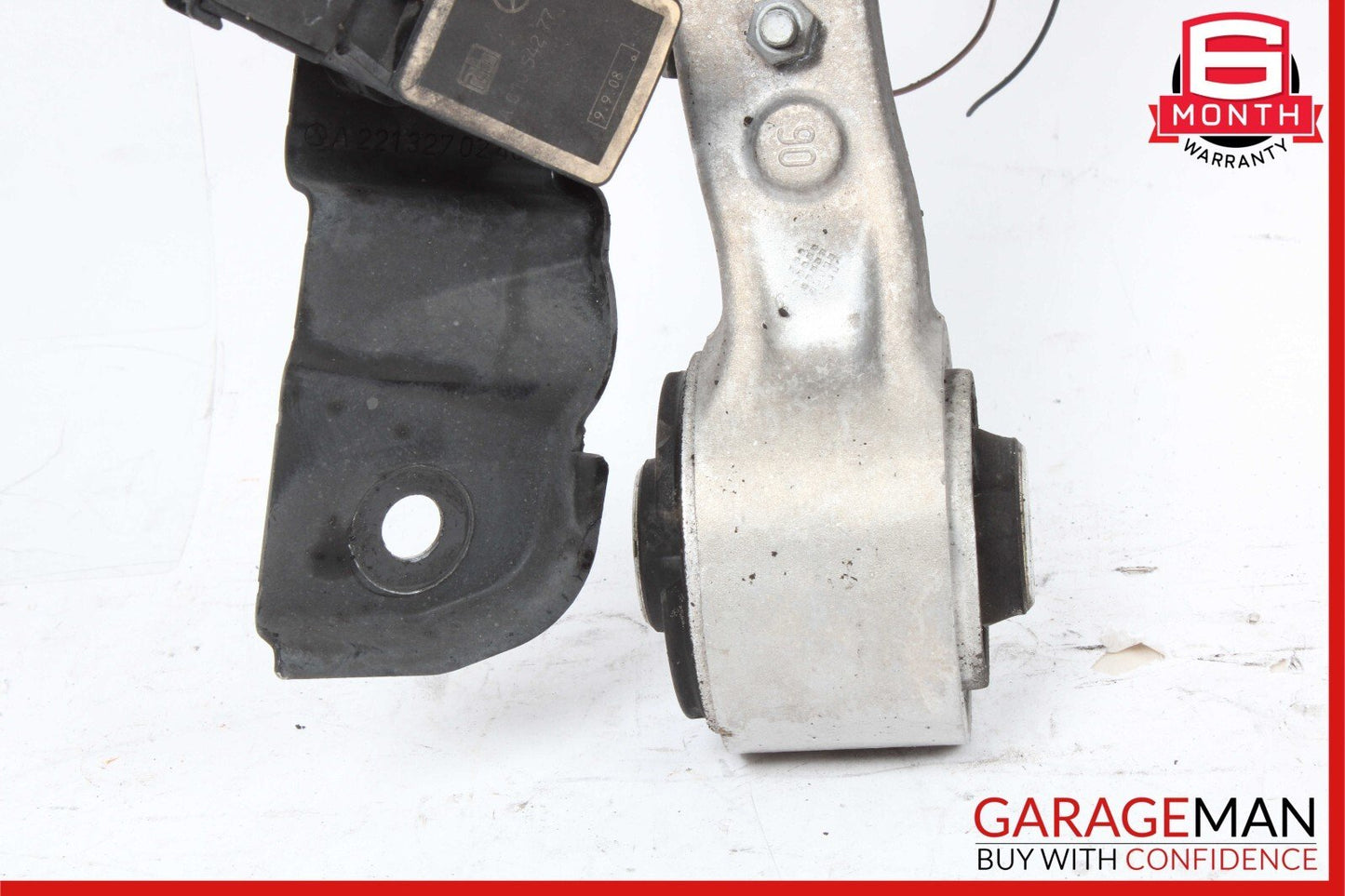 10-17 Mercedes W212 E350 4MATIC Front Right Passenger Upper Control Arm OEM