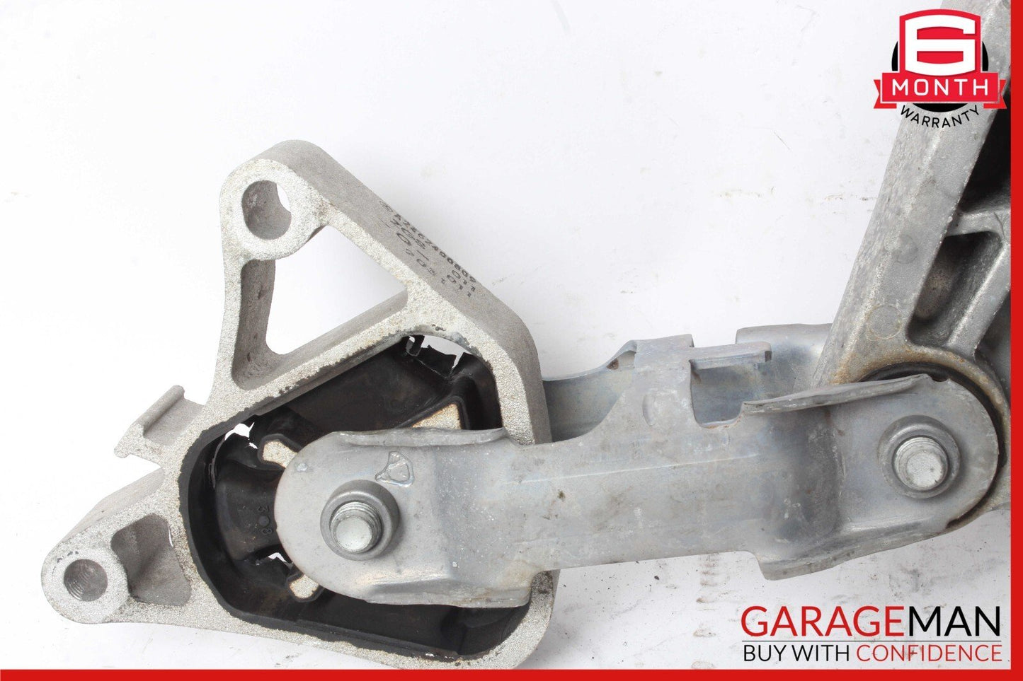 14-19 Mercedes X156 GLA250 Front Right Side Engine Mount Upper Bracket Assy OEM