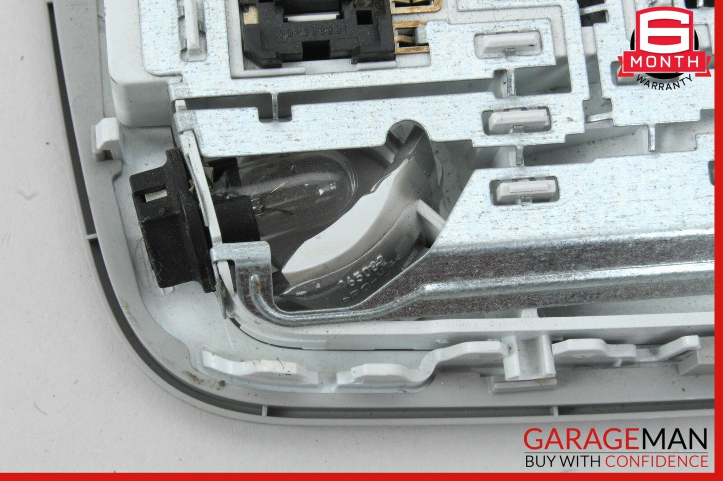 10-18 Mercedes W212 E350 E550 CLS550 Rear Overhead Dome Light 2128205001 OEM