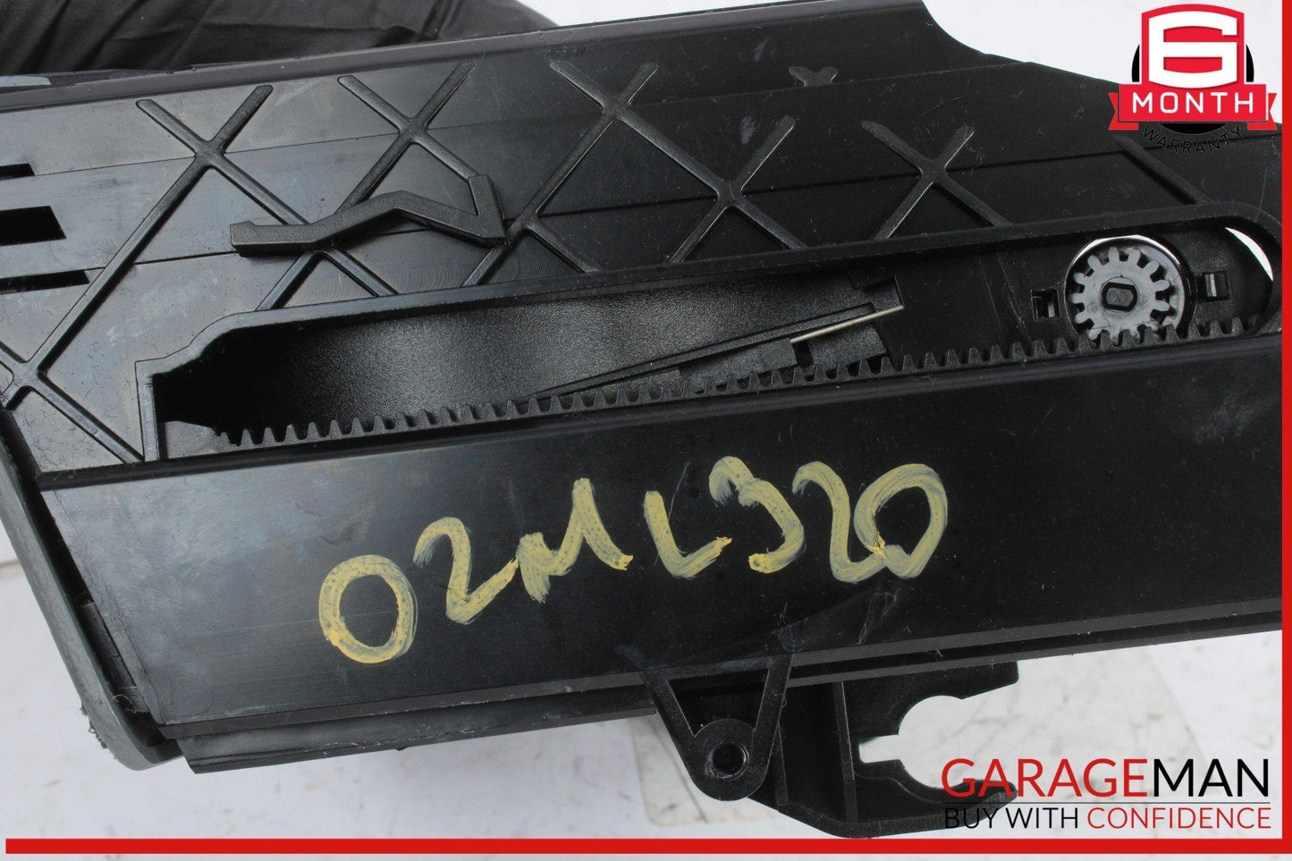 98-05 Mercedes W163 ML320 Front Center Console Dual Cup Holder 1636800714 OEM