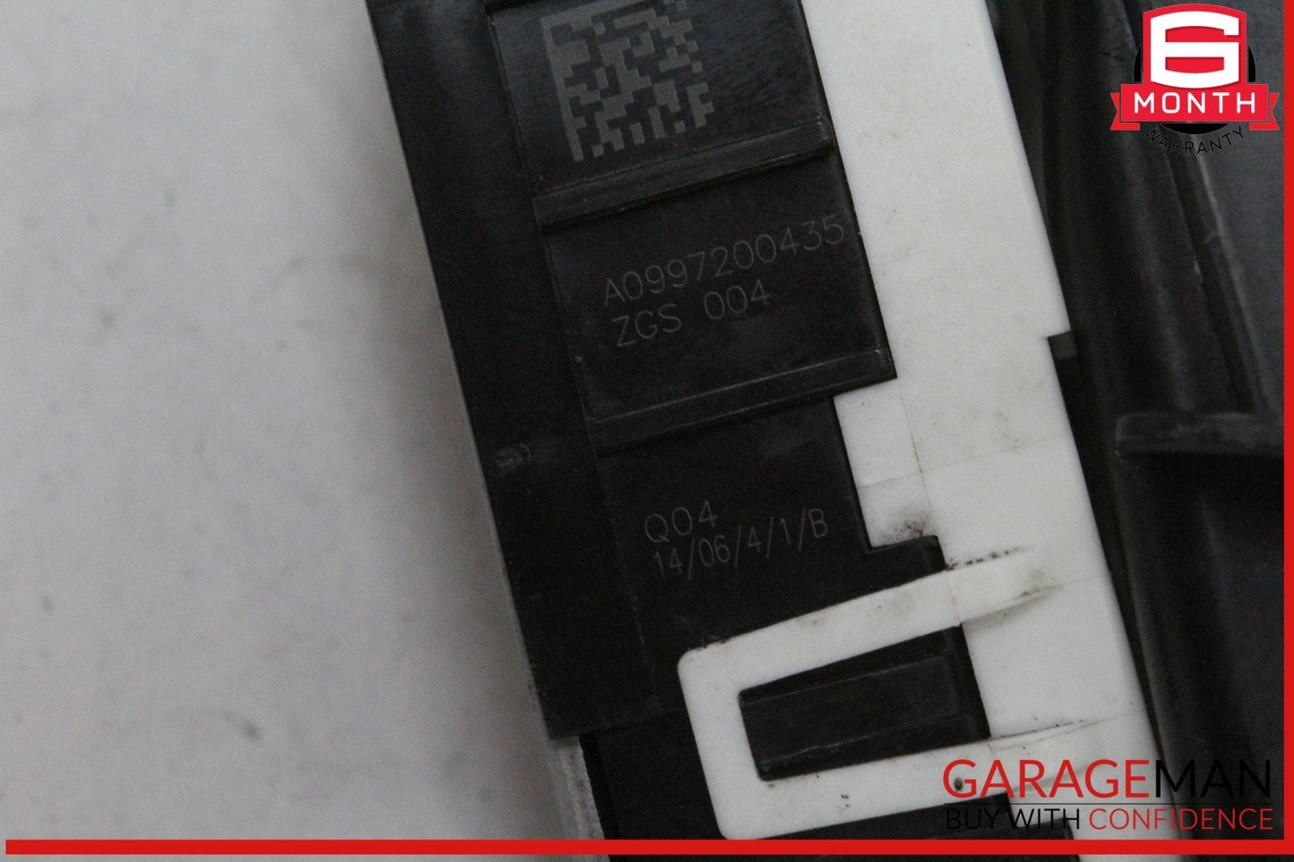 10-15 Mercedes X204 GLK350 4MATIC Front Right Side Door Lock Latch Actuator OEM