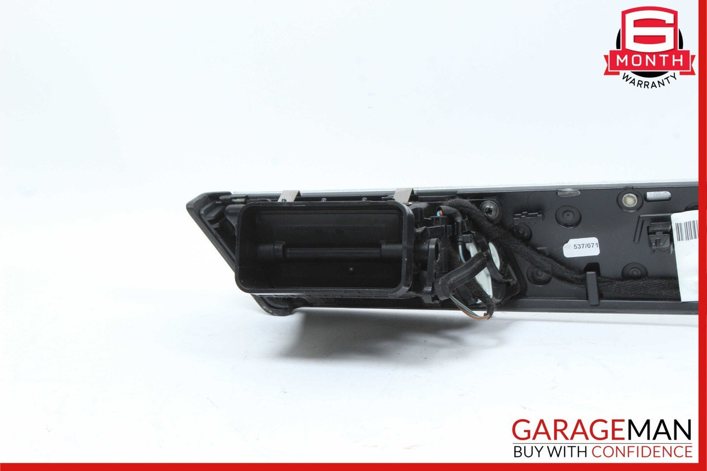 10-13 Mercedes W212 E350 Center Dash A/C Air Vent Hazard Light Trim Assembly OEM