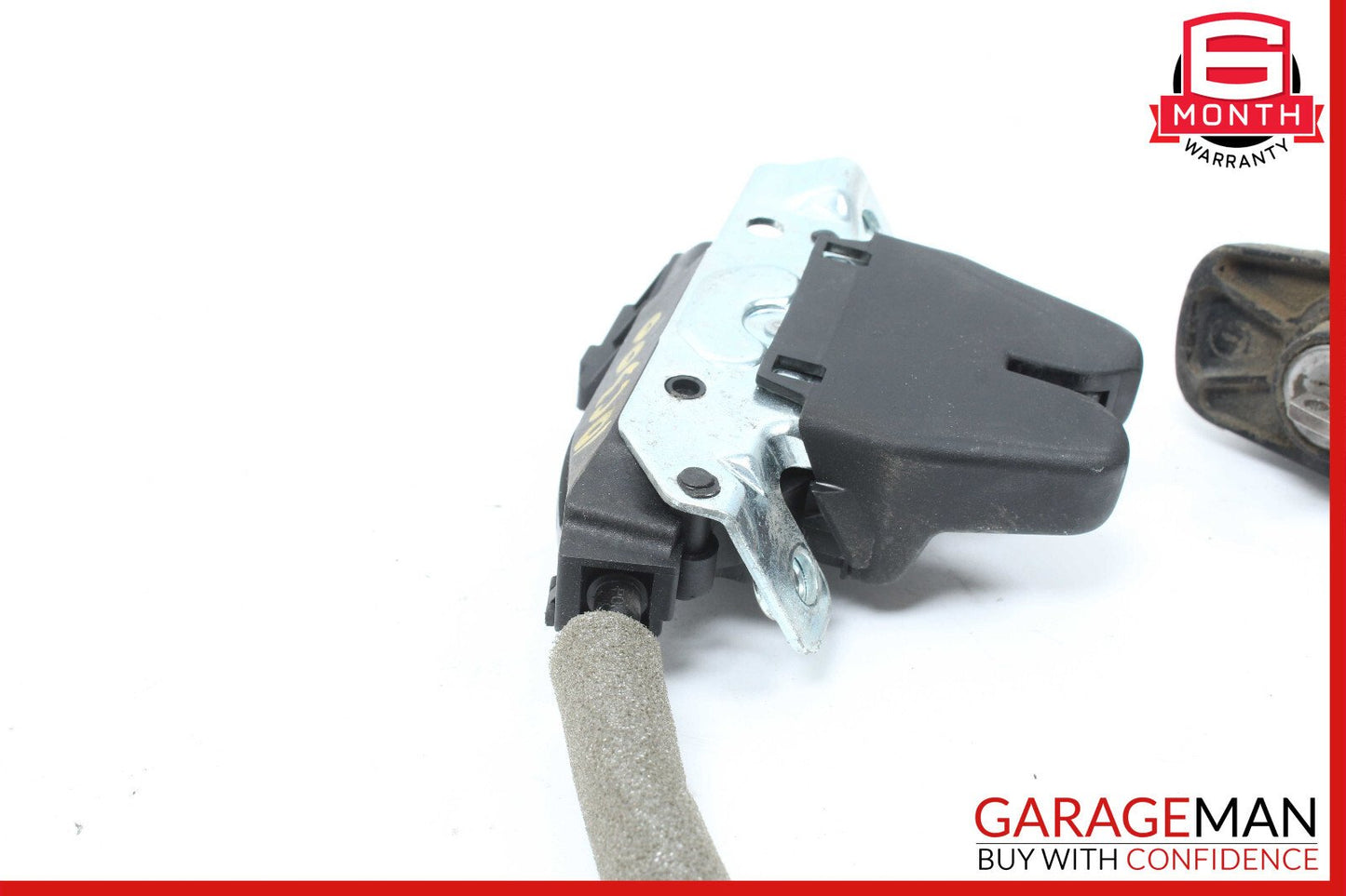 08-17 Mercedes W204 C300 E550 Trunk Lid Latch Lock Actuator w/ Key OEM
