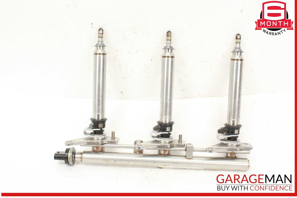 12-18 Mercedes W212 E350 GLK350 Fuel Injector Rail Left Side 2760703995 OEM