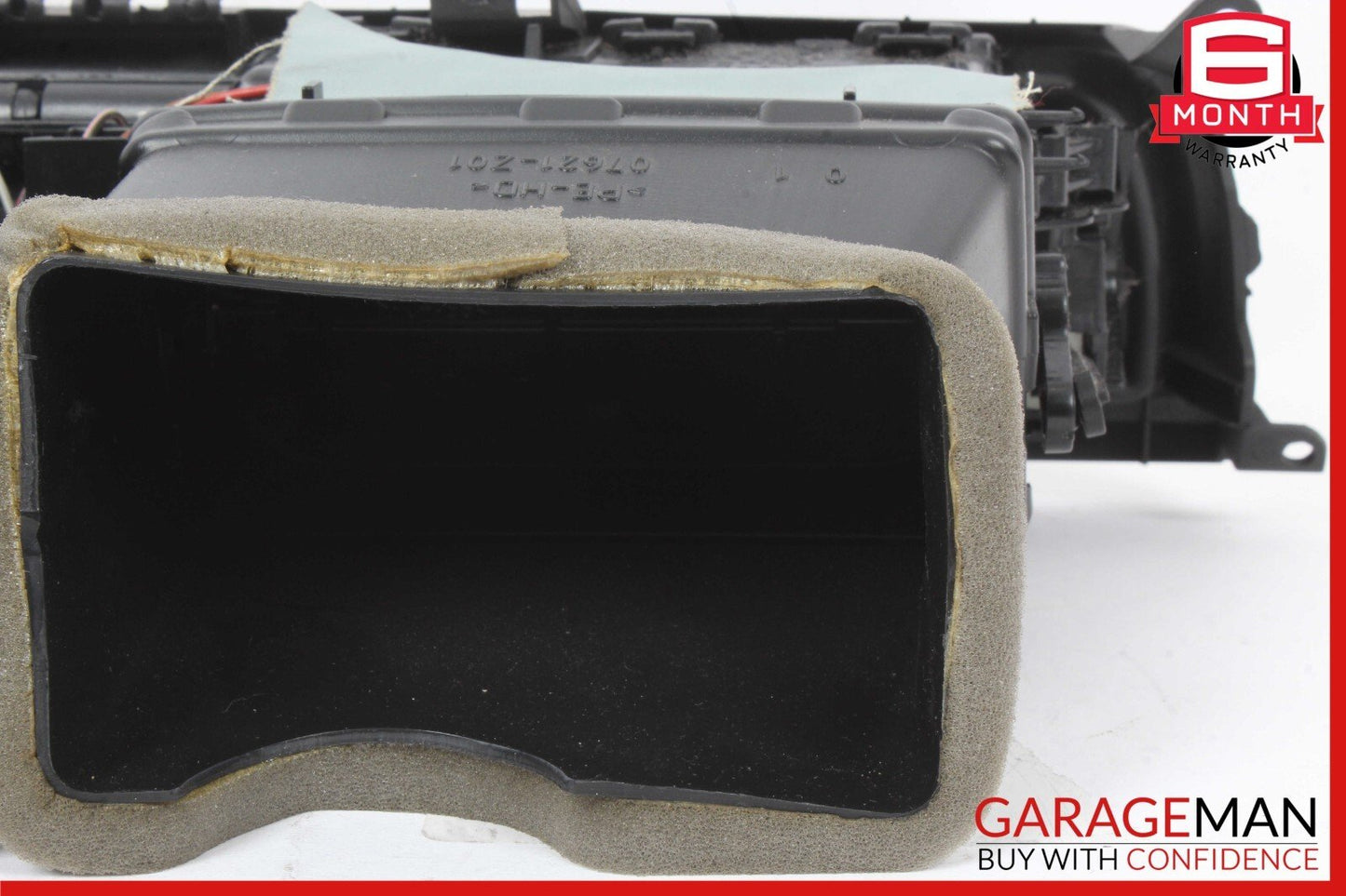 11-16 BMW 528i 535i 550i Center Dash Mounted AC Air Vent Center